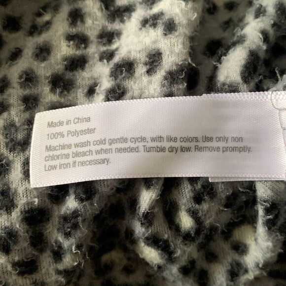 Pre Owned Women’s Celestial Dreams Sleep Lounge Button Up Shirt Cheetah Print Lg - Picture 10 of 11